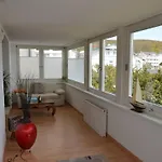 Johanna Mit Herrlichem Seeblick